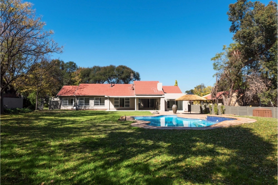 To Let 4 Bedroom Property for Rent in Fourways Gauteng
