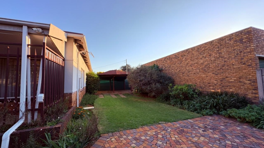 3 Bedroom Property for Sale in Dalview Gauteng