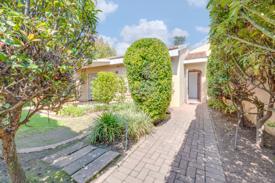 3 Bedroom Property for Sale in Bryanston Gauteng