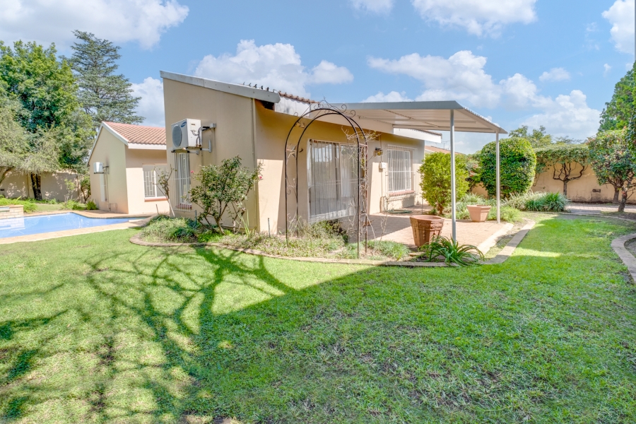 3 Bedroom Property for Sale in Bryanston Gauteng
