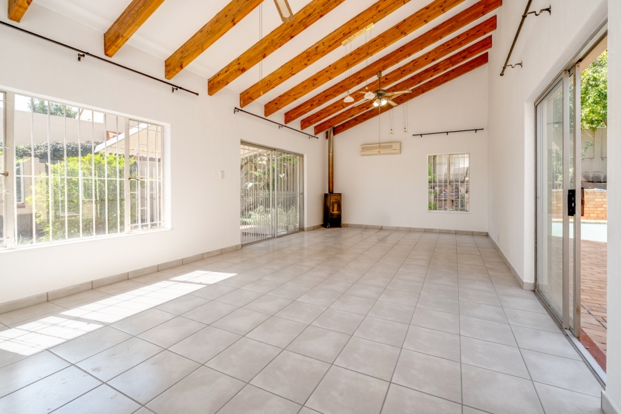 3 Bedroom Property for Sale in Bryanston Gauteng