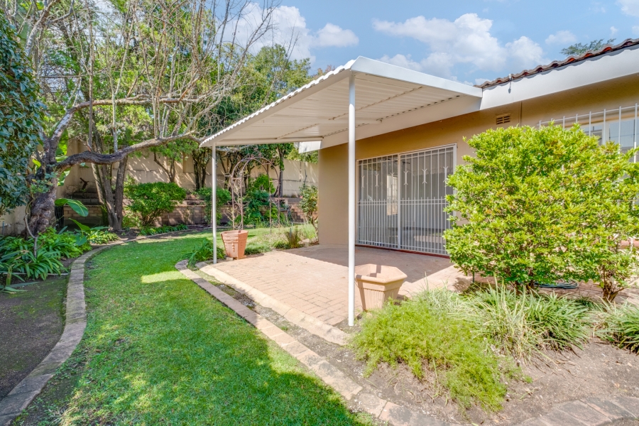 3 Bedroom Property for Sale in Bryanston Gauteng