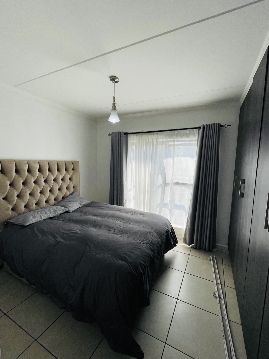 2 Bedroom Property for Sale in Petervale Gauteng