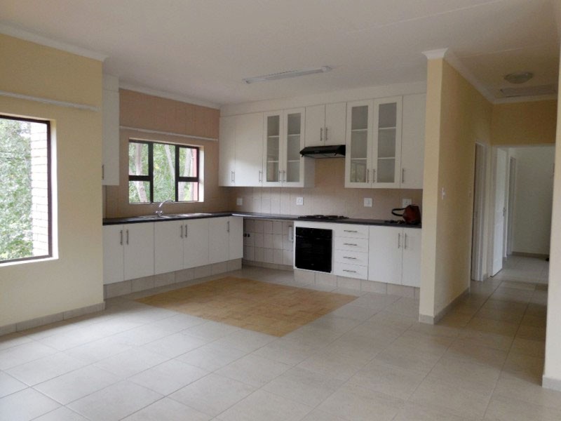 To Let 2 Bedroom Property for Rent in Woodmead Gauteng