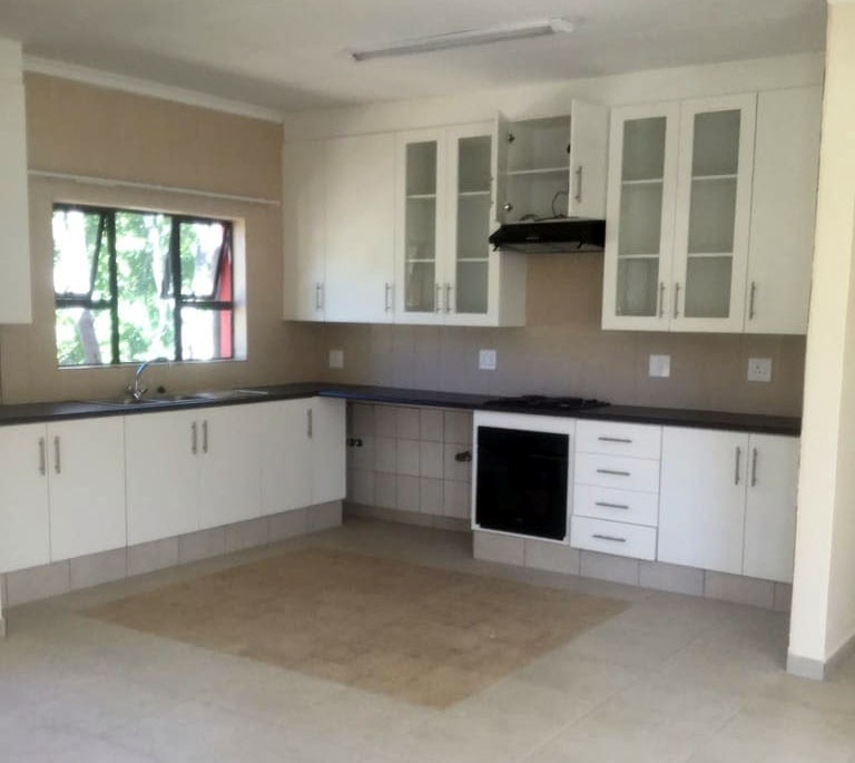 To Let 2 Bedroom Property for Rent in Woodmead Gauteng