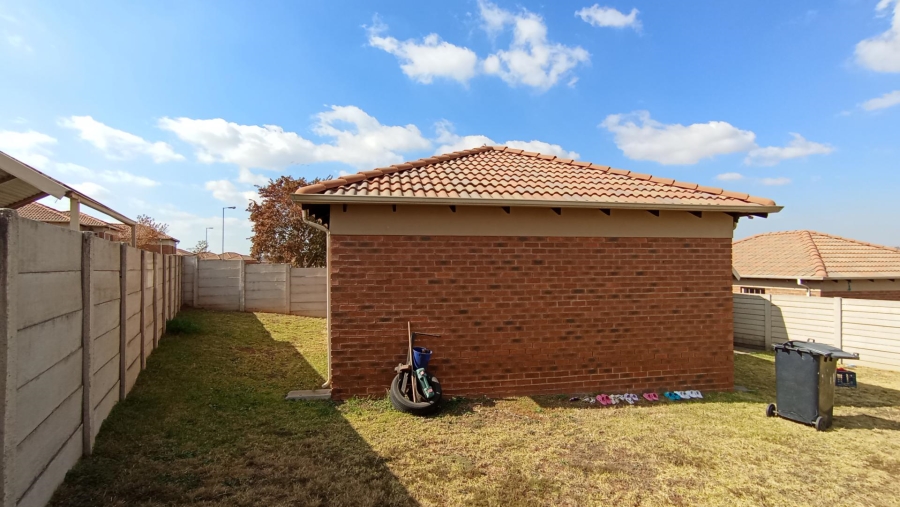 2 Bedroom Property for Sale in Thatch Hill Estate Gauteng