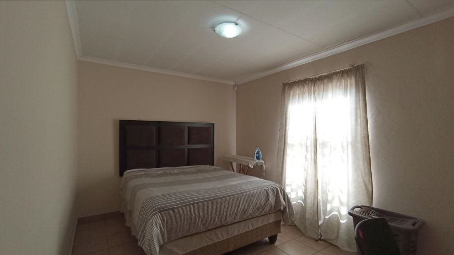 2 Bedroom Property for Sale in Thatch Hill Estate Gauteng