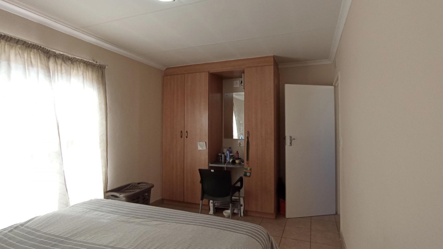 2 Bedroom Property for Sale in Thatch Hill Estate Gauteng