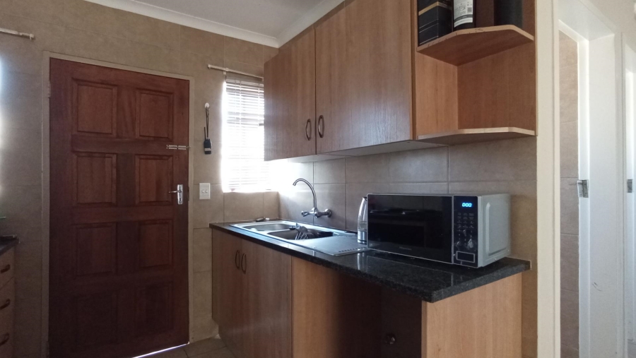2 Bedroom Property for Sale in Thatch Hill Estate Gauteng