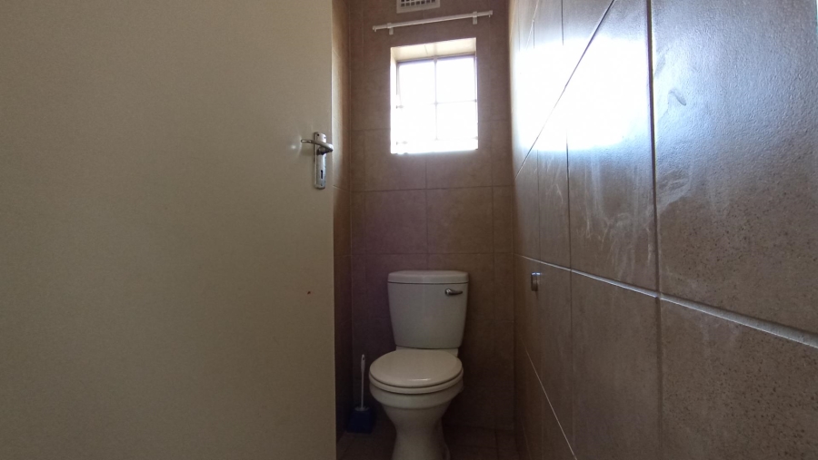 2 Bedroom Property for Sale in Thatch Hill Estate Gauteng