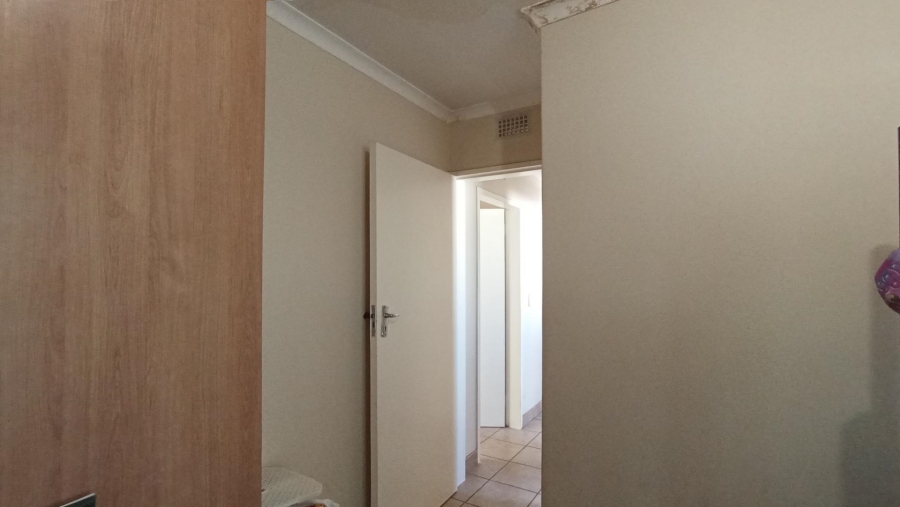 2 Bedroom Property for Sale in Thatch Hill Estate Gauteng