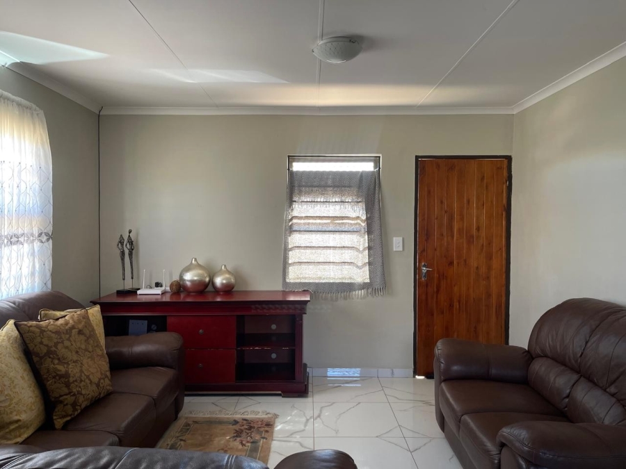 3 Bedroom Property for Sale in Windmill Park Gauteng