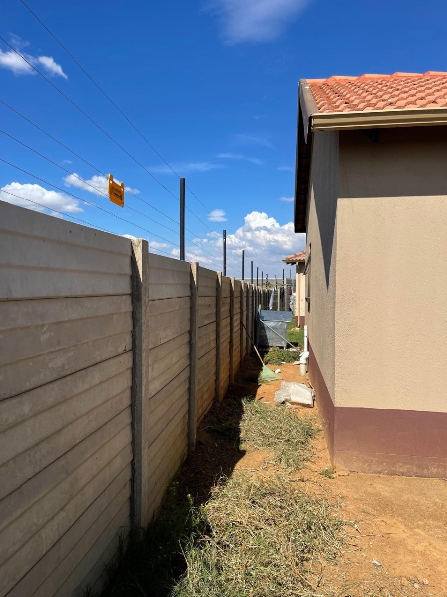 3 Bedroom Property for Sale in Windmill Park Gauteng