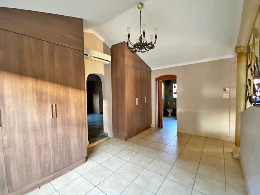 2 Bedroom Property for Sale in Dal Fouche Gauteng