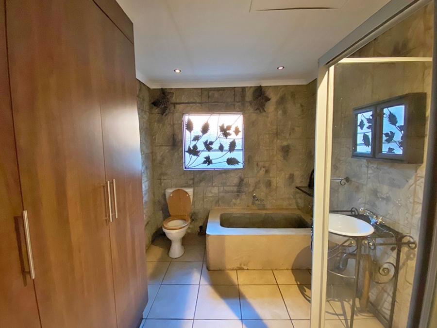 2 Bedroom Property for Sale in Dal Fouche Gauteng