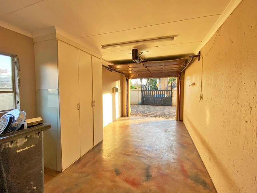 2 Bedroom Property for Sale in Dal Fouche Gauteng