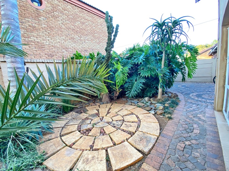 2 Bedroom Property for Sale in Dal Fouche Gauteng