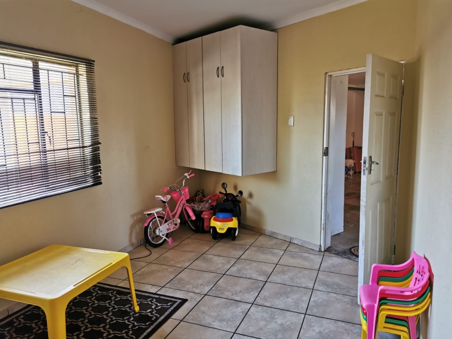 3 Bedroom Property for Sale in Brackendowns Gauteng