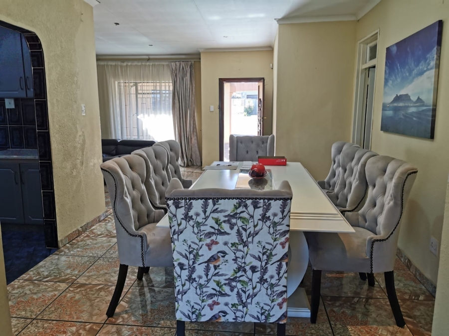 3 Bedroom Property for Sale in Brackendowns Gauteng