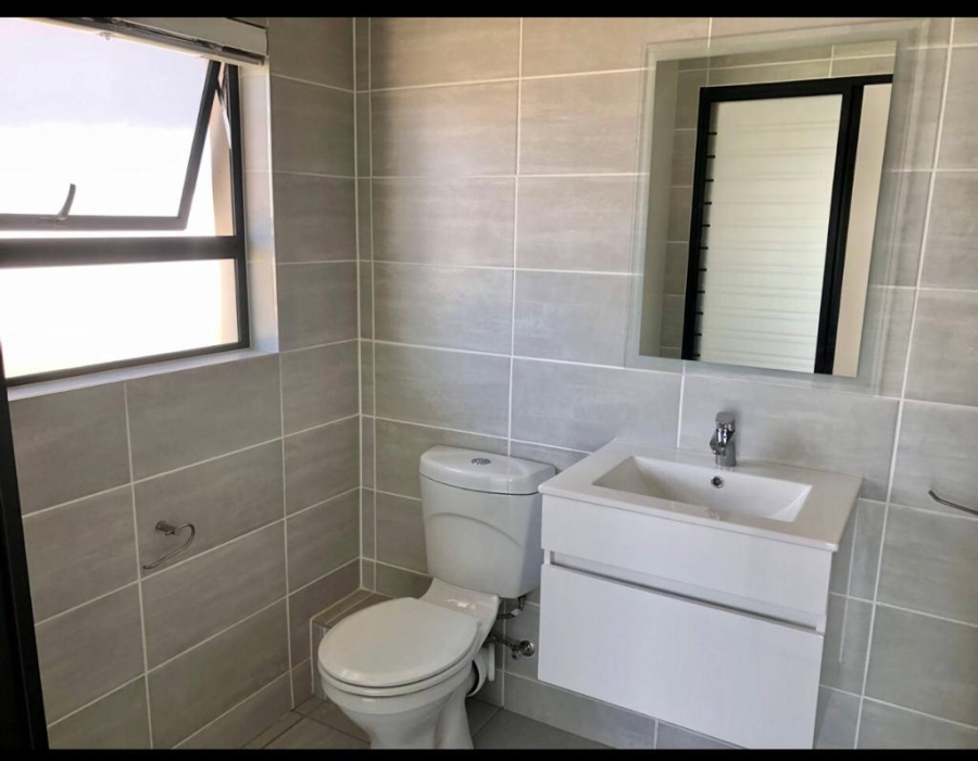 1 Bedroom Property for Sale in Waterfall Gauteng