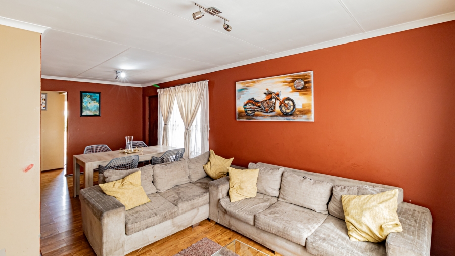 3 Bedroom Property for Sale in Liefde en Vrede Gauteng