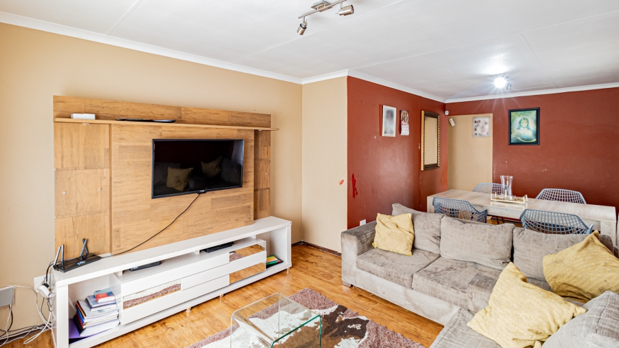 3 Bedroom Property for Sale in Liefde en Vrede Gauteng