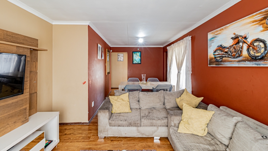 3 Bedroom Property for Sale in Liefde en Vrede Gauteng