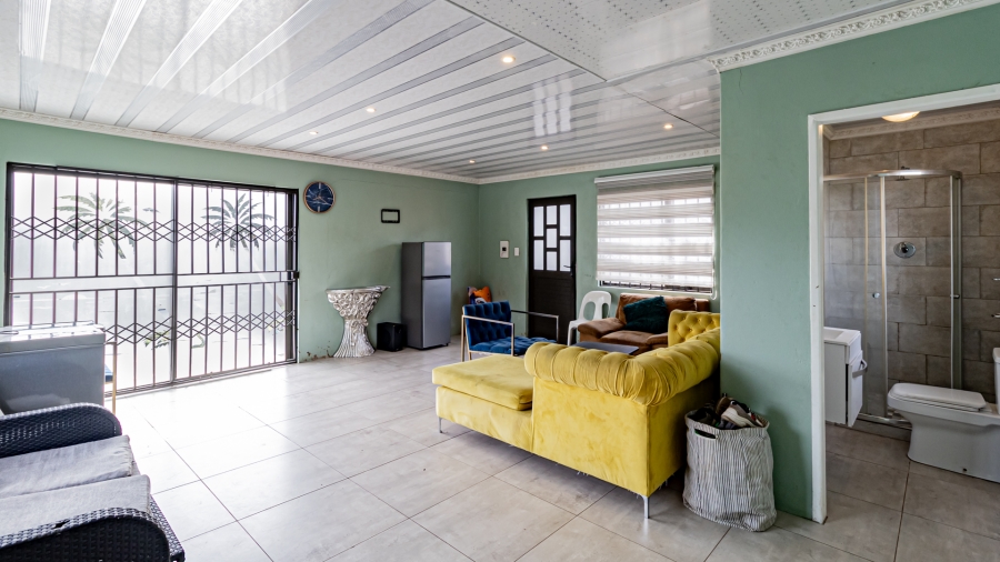 3 Bedroom Property for Sale in Liefde en Vrede Gauteng