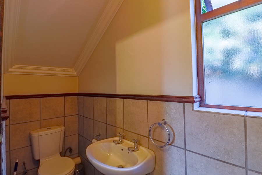 5 Bedroom Property for Sale in Willow Acres Gauteng