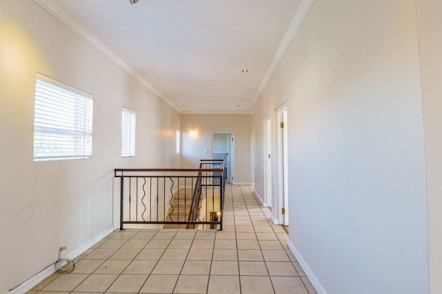 5 Bedroom Property for Sale in Willow Acres Gauteng