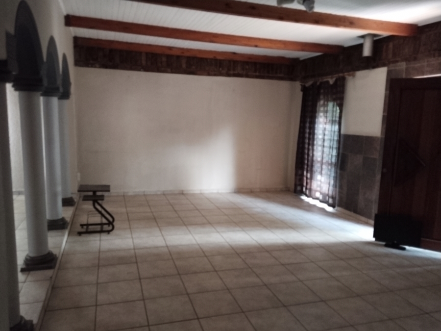 3 Bedroom Property for Sale in Dorandia Gauteng