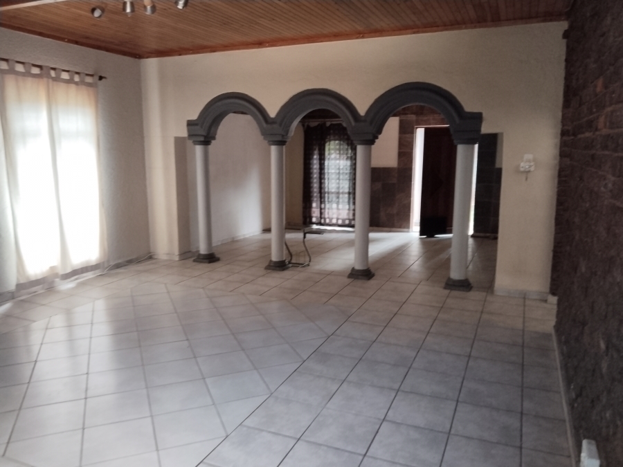 3 Bedroom Property for Sale in Dorandia Gauteng