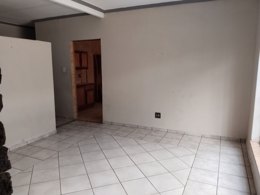 3 Bedroom Property for Sale in Dorandia Gauteng