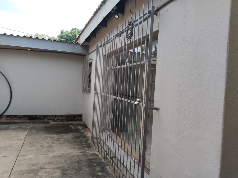 3 Bedroom Property for Sale in Dorandia Gauteng
