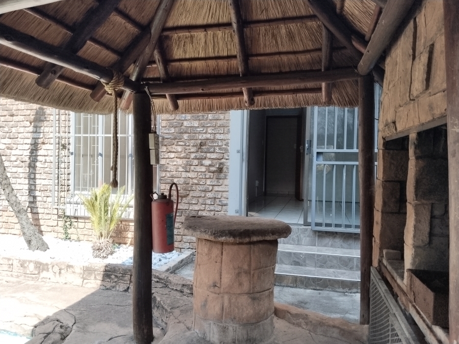 3 Bedroom Property for Sale in Dorandia Gauteng