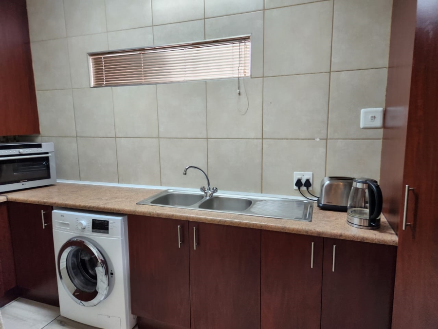 2 Bedroom Property for Sale in Glen Marais Gauteng