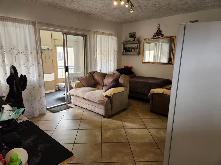 2 Bedroom Property for Sale in Glen Marais Gauteng