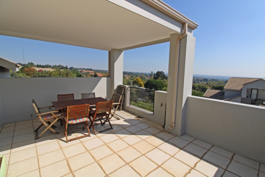 2 Bedroom Property for Sale in Bryanston Gauteng
