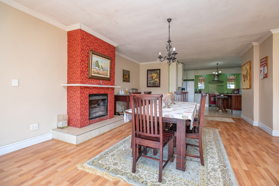 4 Bedroom Property for Sale in Norscot Gauteng