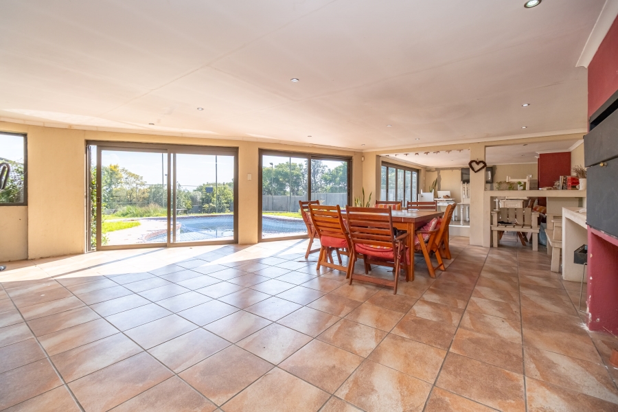 4 Bedroom Property for Sale in Norscot Gauteng