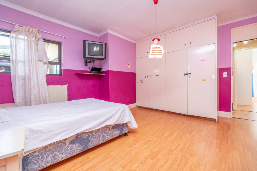 4 Bedroom Property for Sale in Norscot Gauteng