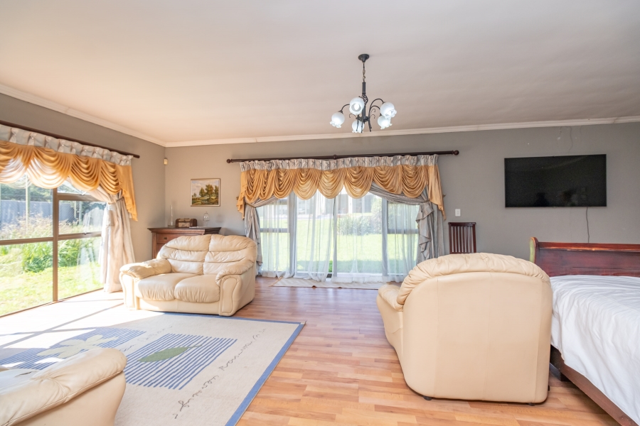 4 Bedroom Property for Sale in Norscot Gauteng