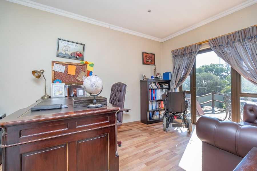 4 Bedroom Property for Sale in Norscot Gauteng