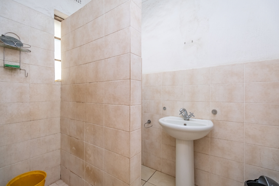 4 Bedroom Property for Sale in Norscot Gauteng