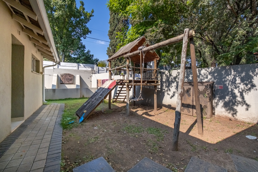 4 Bedroom Property for Sale in Norscot Gauteng