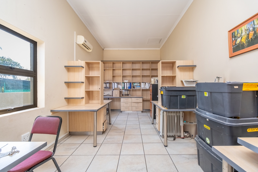 4 Bedroom Property for Sale in Norscot Gauteng
