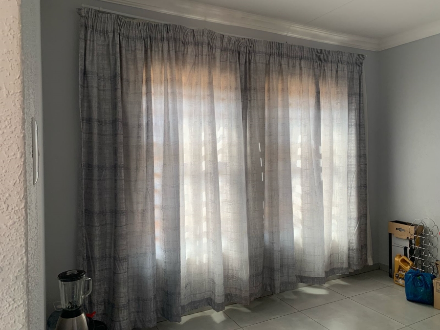 3 Bedroom Property for Sale in Westonaria Gauteng
