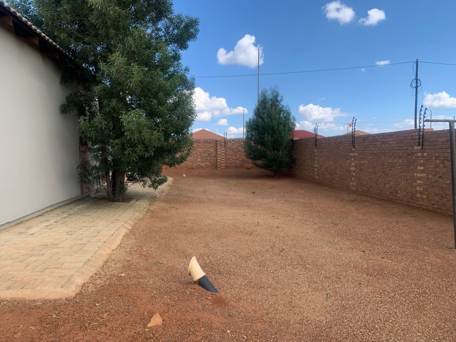 3 Bedroom Property for Sale in Westonaria Gauteng