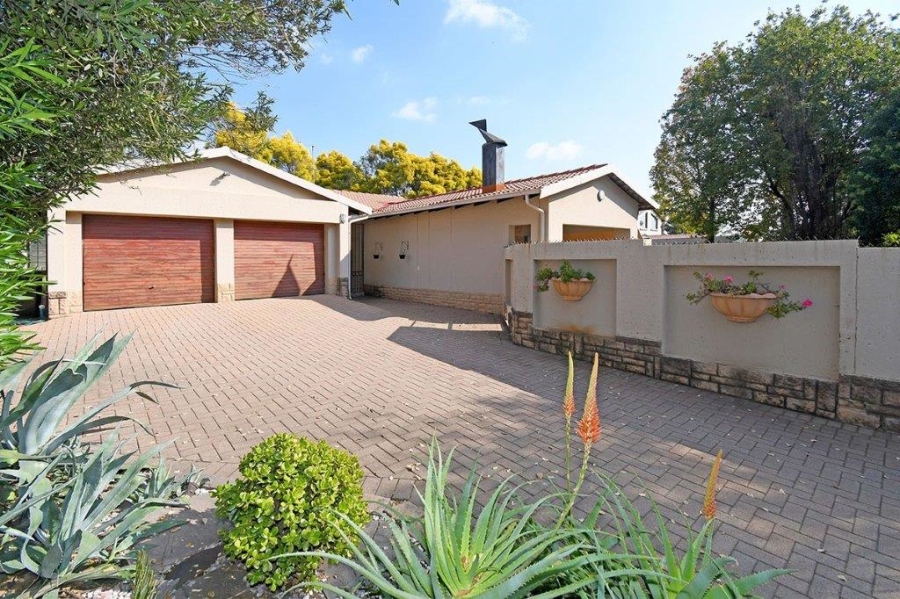 3 Bedroom Property for Sale in Marais Steyn Park Gauteng