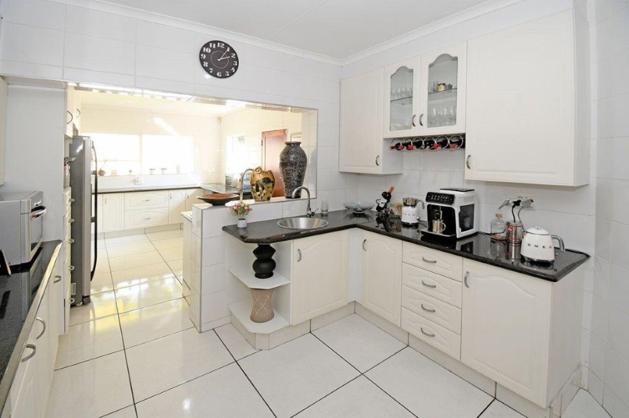 3 Bedroom Property for Sale in Marais Steyn Park Gauteng